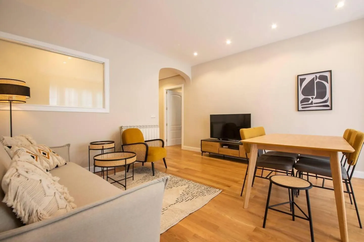 Lujo Y Comodidad Tu Refugio Con Estilo Y Amplitud San Sebastian Apartment